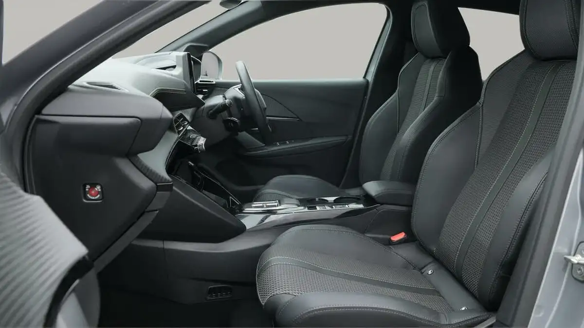 2022-peugeot-208-e-gt-136bhp-50kwh-big-14