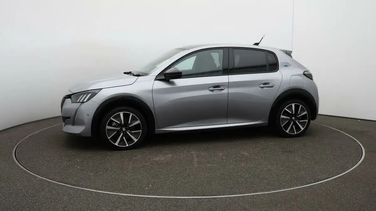 2022-peugeot-208-e-gt-136bhp-50kwh-big-66