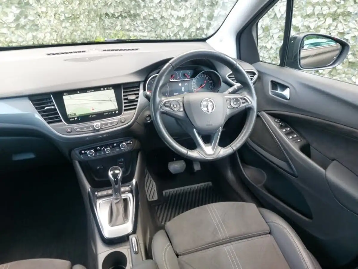 2022-vauxhall-crossland-15-ultimate-120ps-auto-big-10