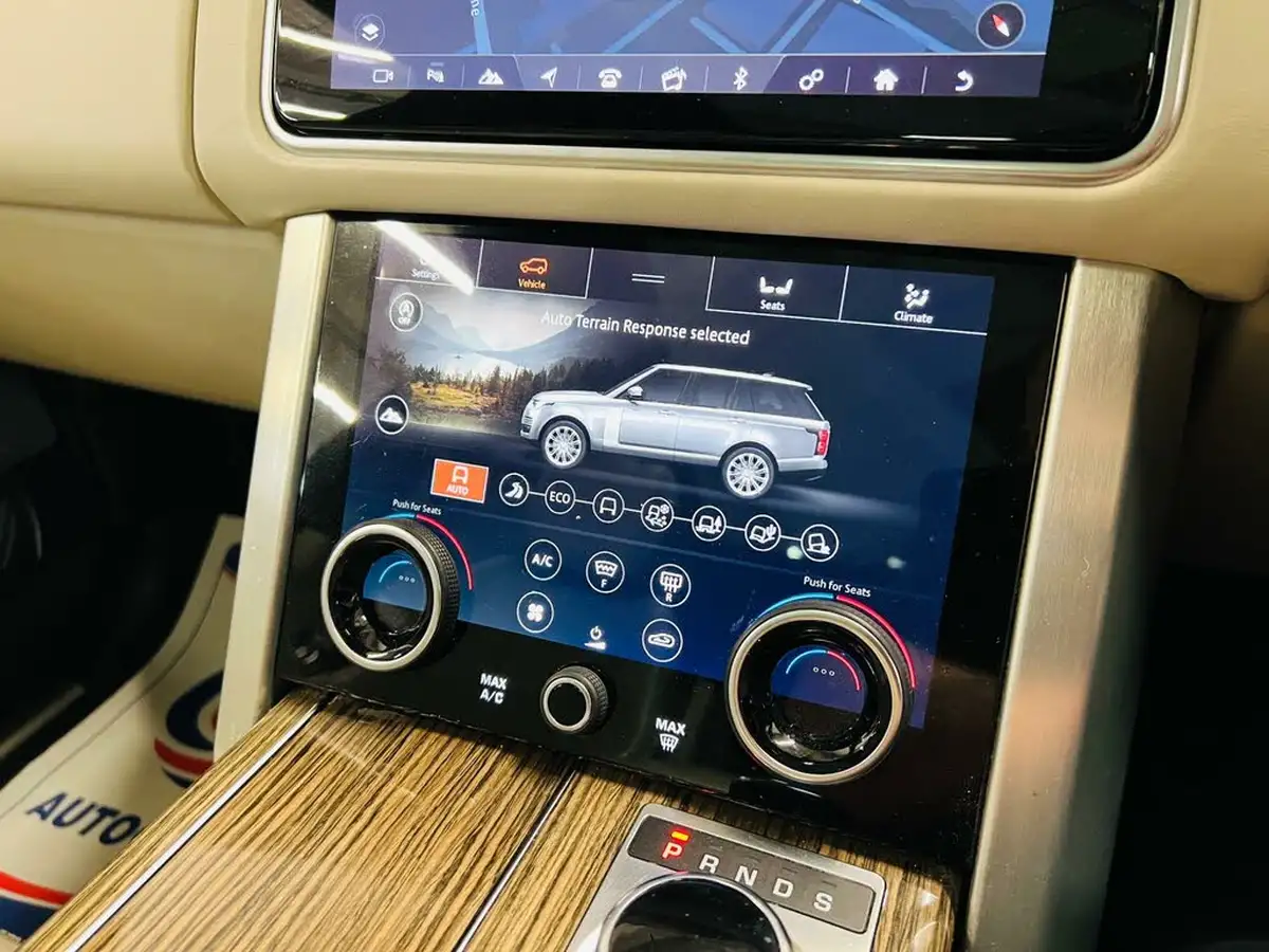 2019-land-rover-range-rover-20p400e-phev-vogue-se-big-38