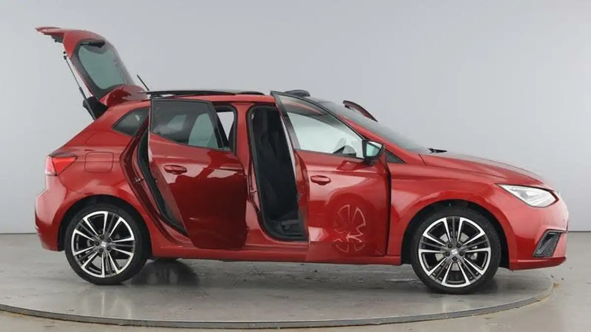 2024-seat-ibiza-10-tsi-anniversary-limited-edition-115ps-big-9