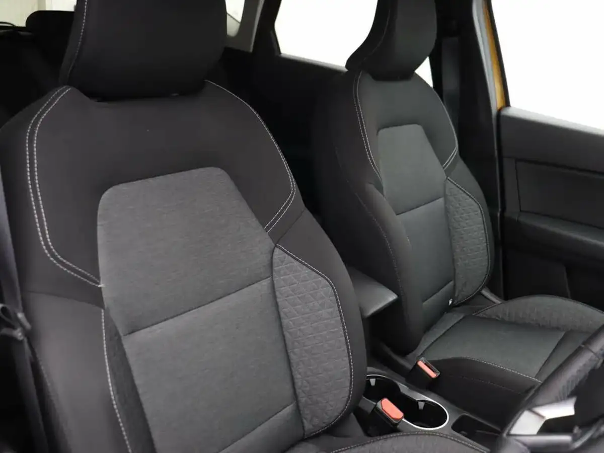 2022-renault-captur-13-tce-iconic-edition-edc-auto-big-8