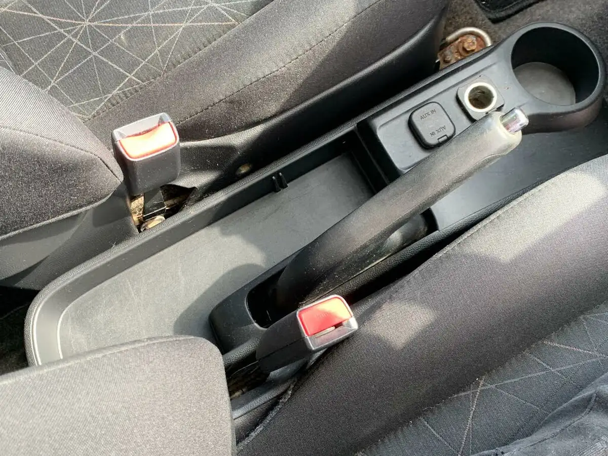 2012-mazda-mazda2-13-tamura-5d-big-7