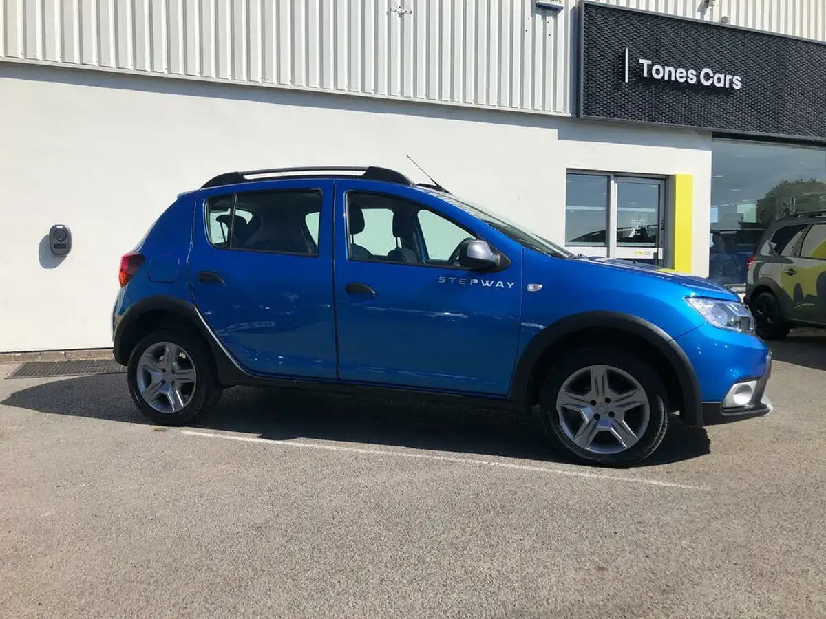 2017-dacia-sandero-stepway-09-tce-laureate-big-7
