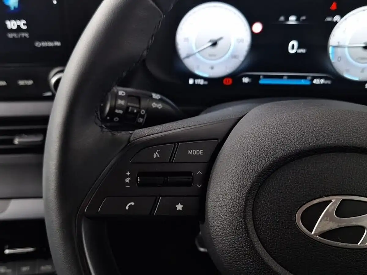 2024-hyundai-i20-10-t-gdi-premium-big-13