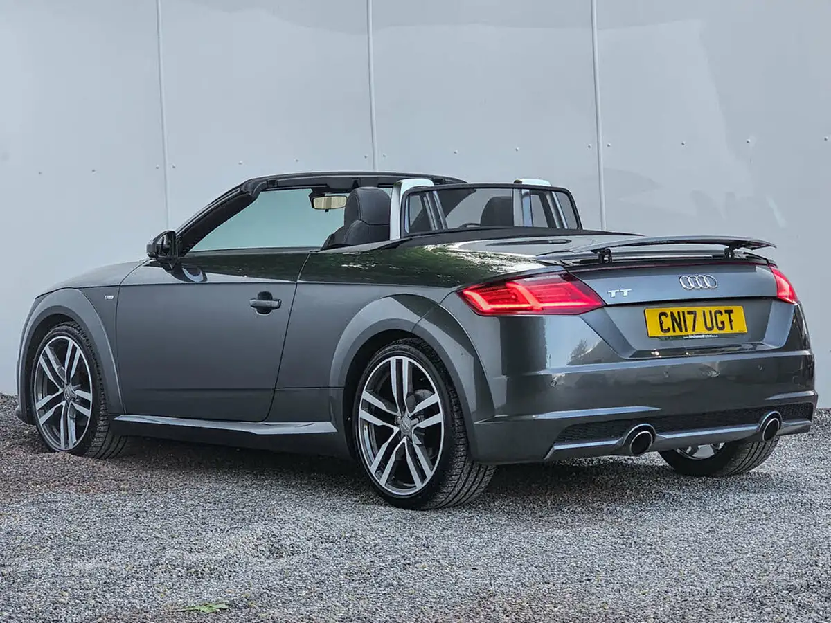 2017-audi-tt-roadster-18-tfsi-s-line-big-13