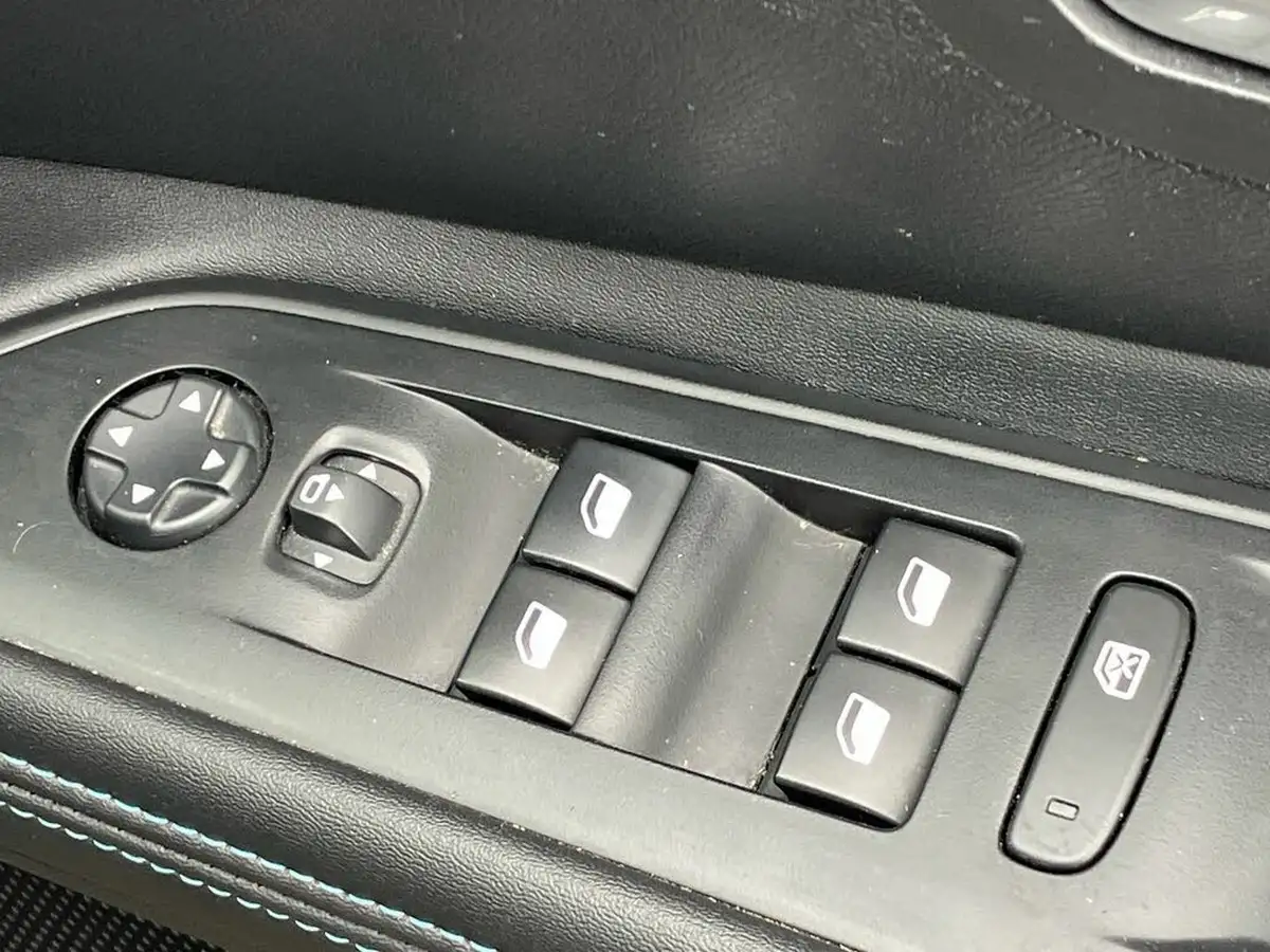 2022-peugeot-5008-suv-12-puretech-allure-eat8-big-20