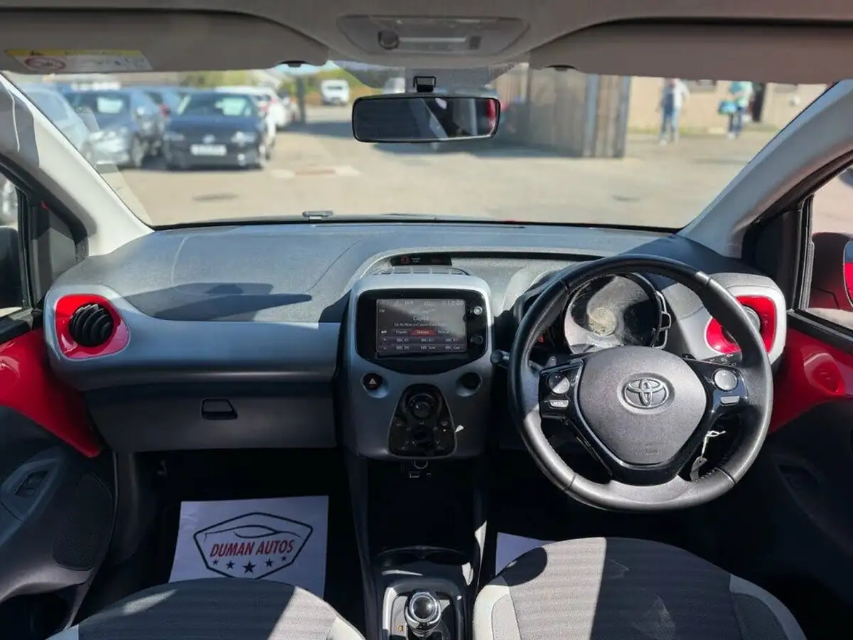 2019-toyota-aygo-10-vvt-i-x-play-tss-x-shift-big-12