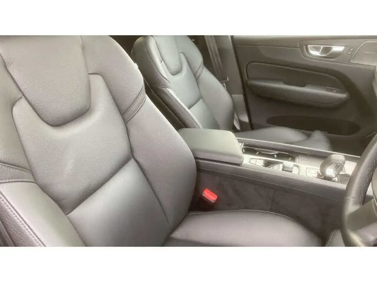2024-volvo-xc60-20-b5-plus-big-8