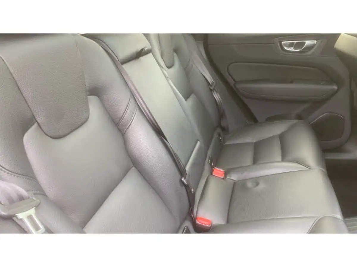 2024-volvo-xc60-20-b5-plus-big-32