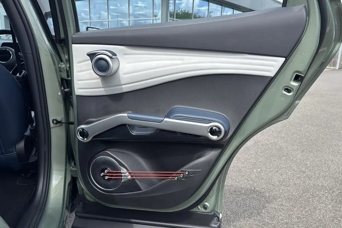 2024-byd-atto-3-e-design-big-25
