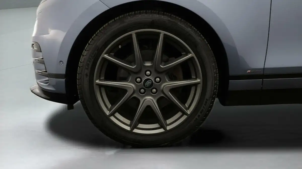2022-land-rover-range-rover-velar-20-d200-r-dynamic-hse-big-17