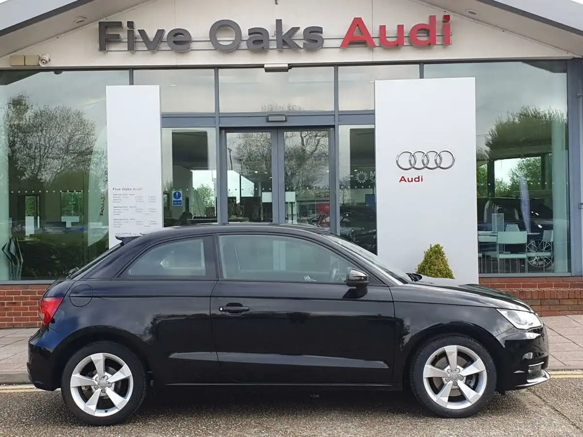 2018-audi-a1-14-tfsi-sport-nav-hatchback-3d-big-1