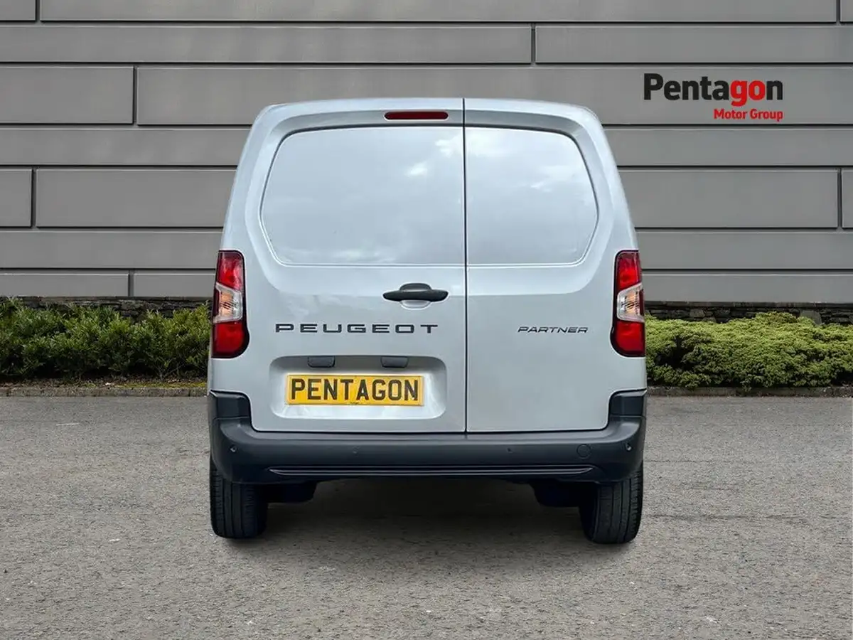 2024-peugeot-partner-15-bluehdi-professional-100pseu6d-big-13