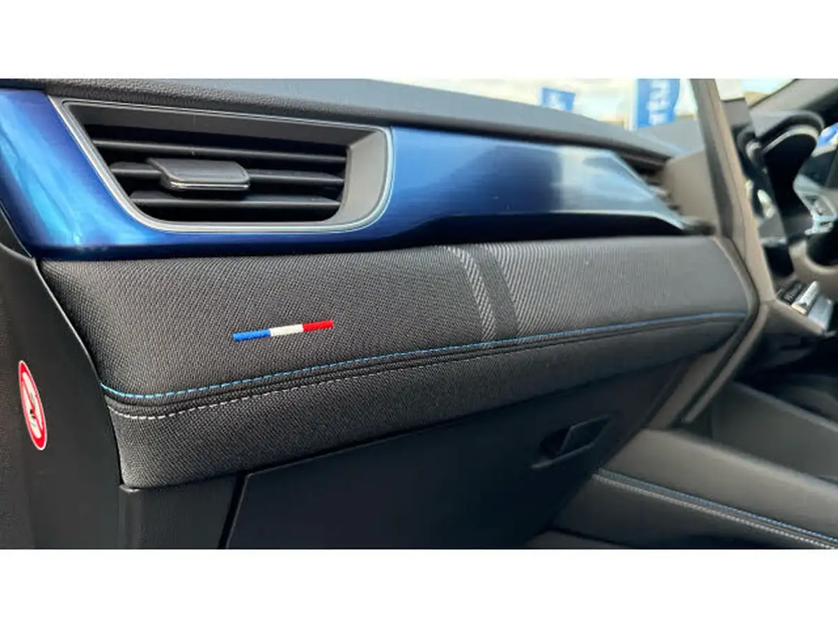 2025-renault-captur-16-esprit-alpine-big-22