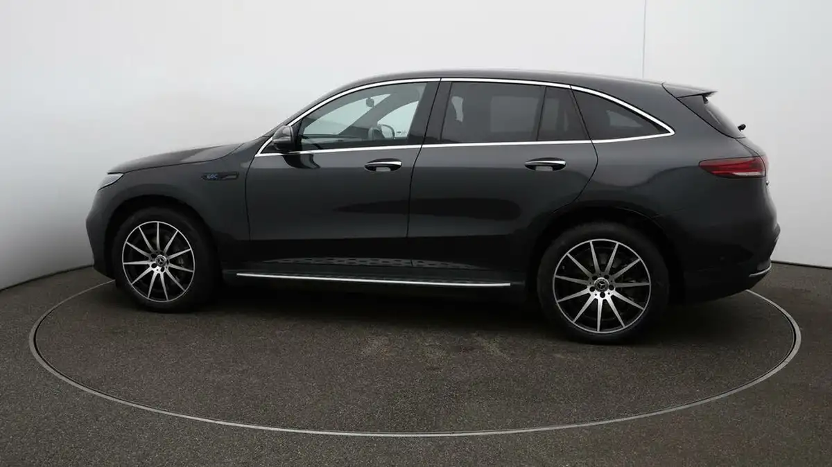 2022-mercedes-benz-eqc-e-eqc-400-amg-line-big-50