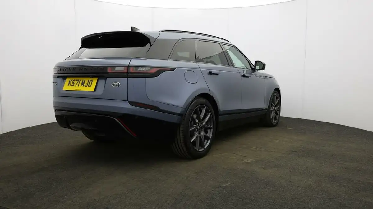 2022-land-rover-range-rover-velar-20-d200-r-dynamic-hse-big-58