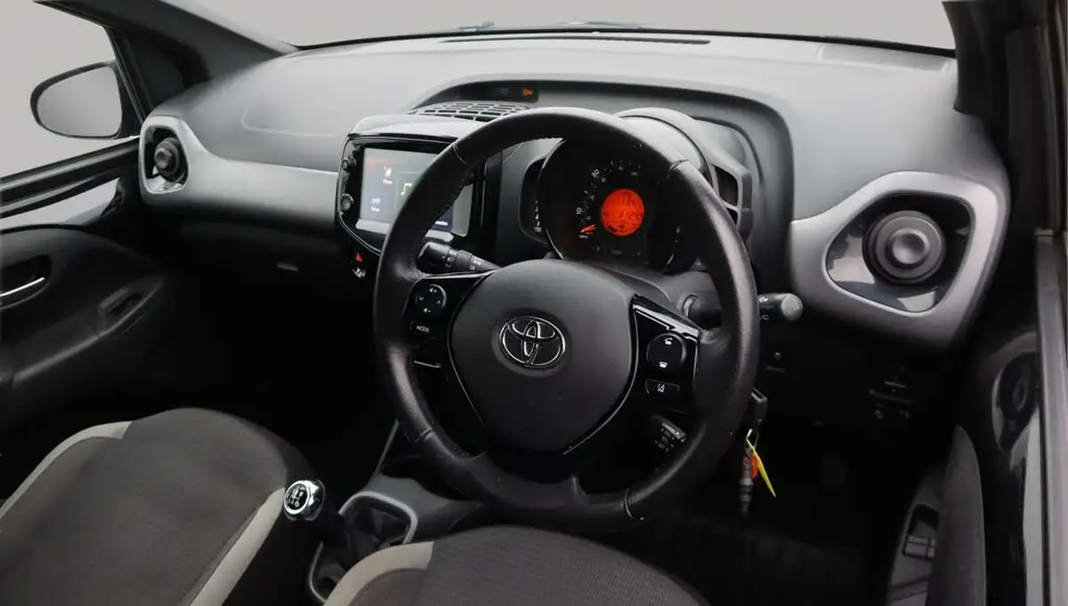 2021-toyota-aygo-10-vvt-i-x-trend-tss-big-9