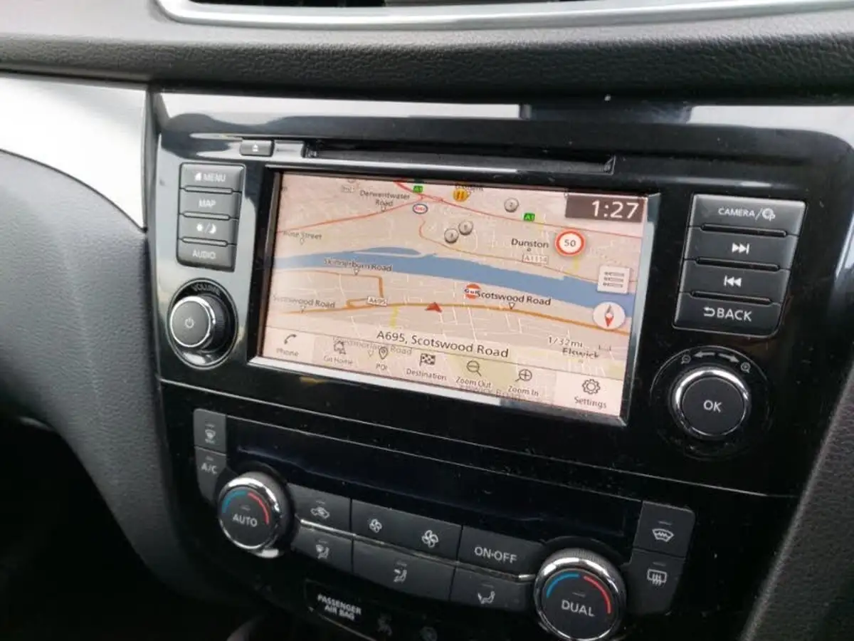 2019-nissan-qashqai-13-dig-t-tekna-160ps-dct-big-9