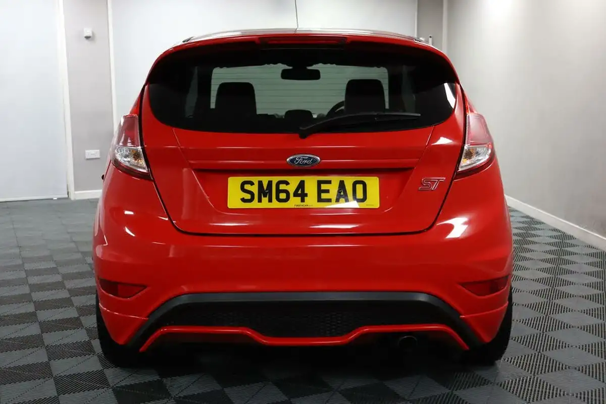 2014-ford-fiesta-16-st-3-big-6