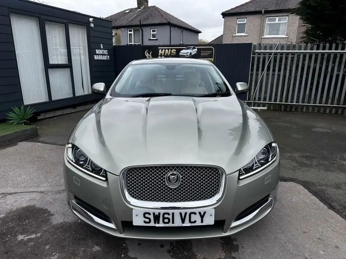 2012-jaguar-xf-22td-luxury-190ps-saloon-4d-auto-big-2