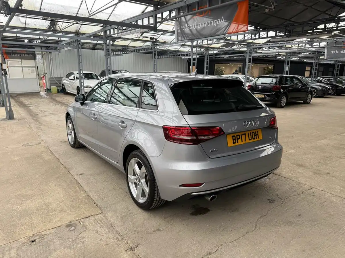 2017-audi-a3-16tdi-110ps-nav-sportback-5d-big-10