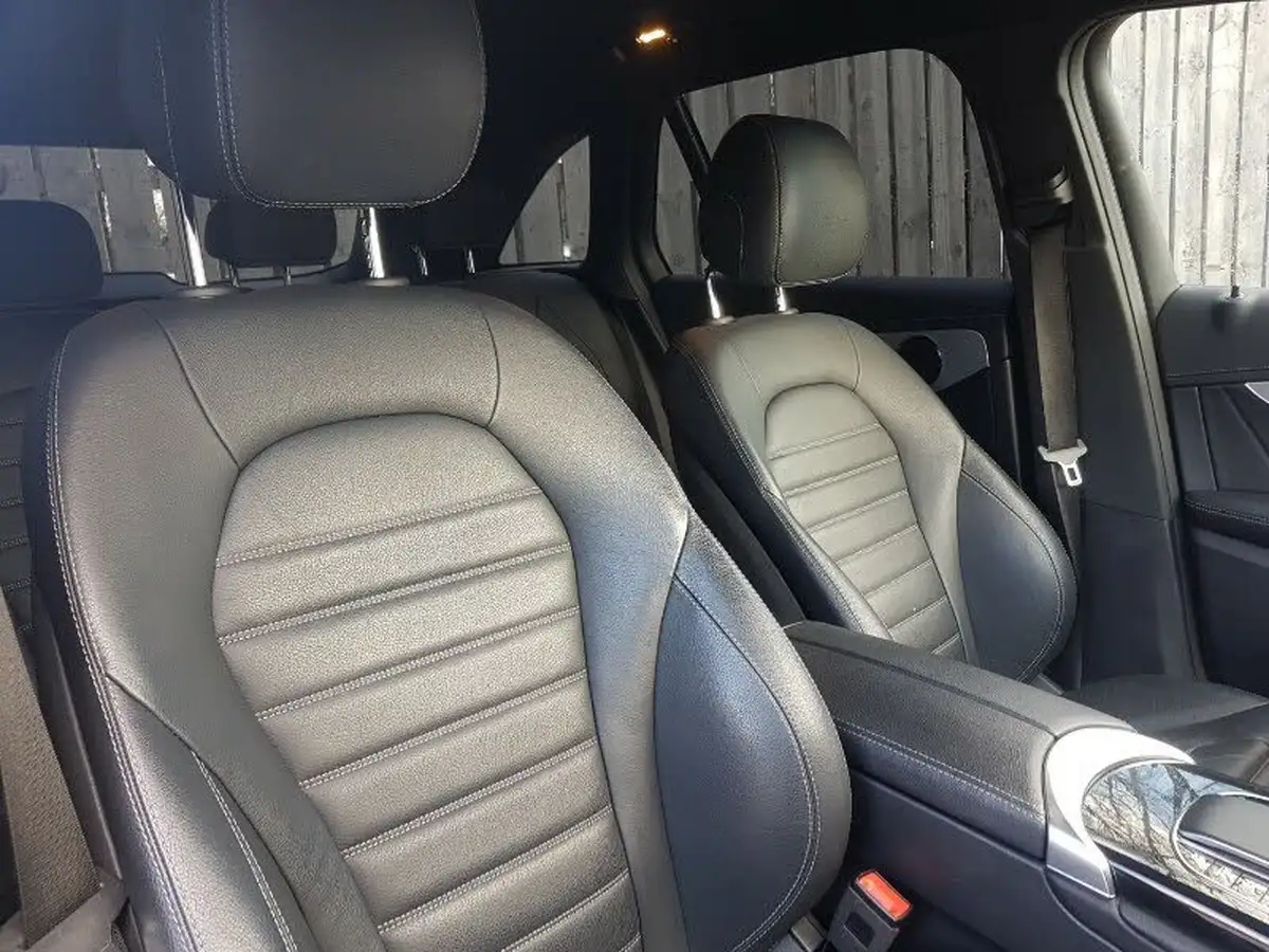 2022-mercedes-benz-glc-class-20d-glc220d-amg-line-195ps-station-wagon-5d-1950cc-4matic-plus-big-13