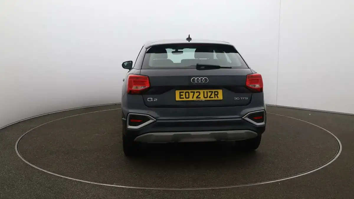 2022-audi-q2-10-30-tfsi-sport-big-50