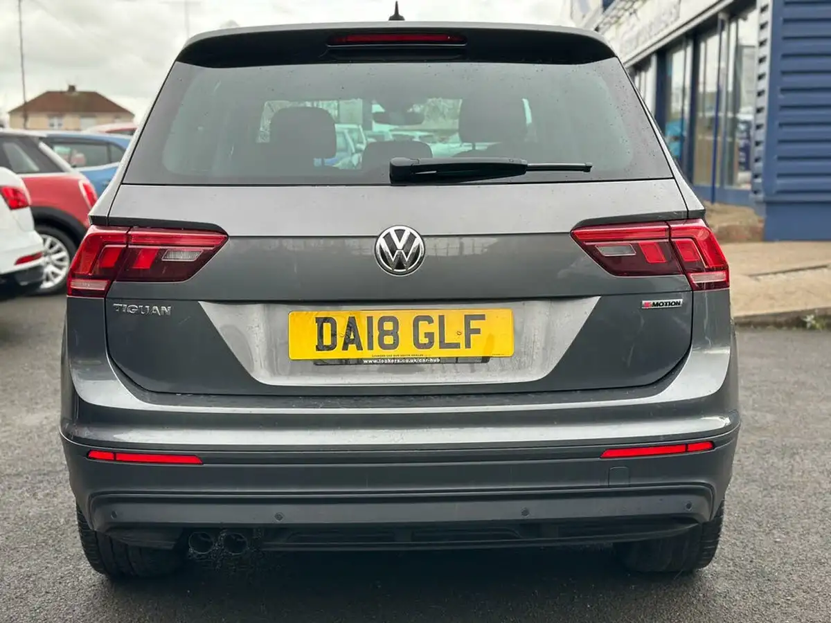 2018-volkswagen-tiguan-14-tsi-se-navigation-150ps-4motion-ss-dsg-big-14