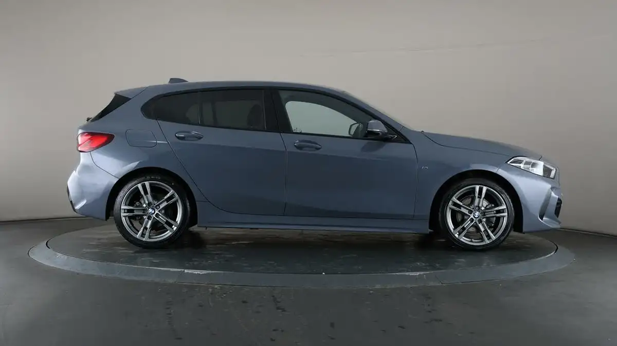 2021-bmw-1-series-15-118i-m-sport-lcp-dct-big-53