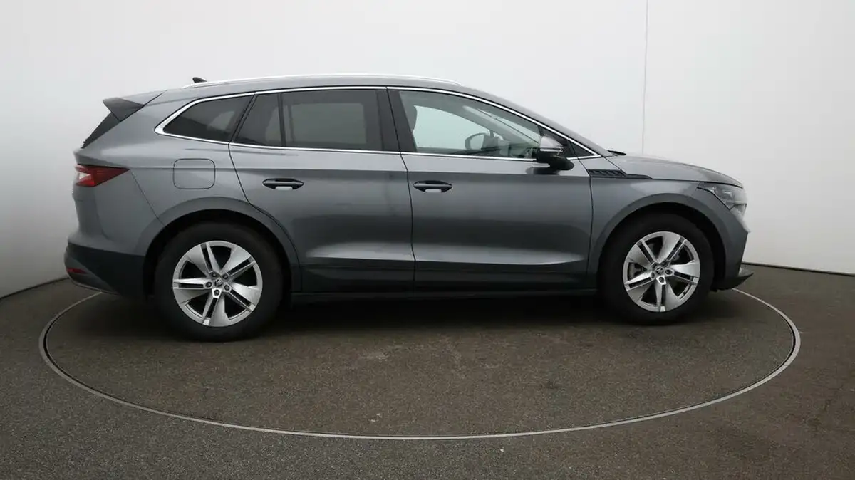2023-skoda-enyaq-e-85-edition-station-wagon-big-43