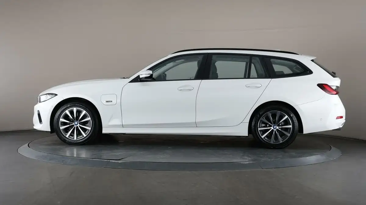 2022-bmw-3-series-20-330e-sport-touring-5d-big-4