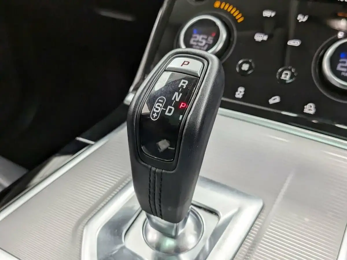 2019-land-rover-range-rover-evoque-20-d180-s-big-21