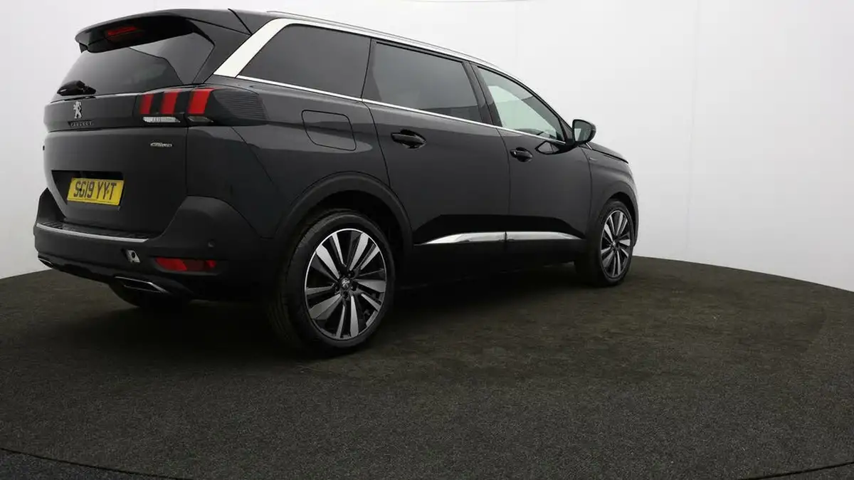 2019-peugeot-5008-suv-15-bluehdi-gt-line-premium-big-46