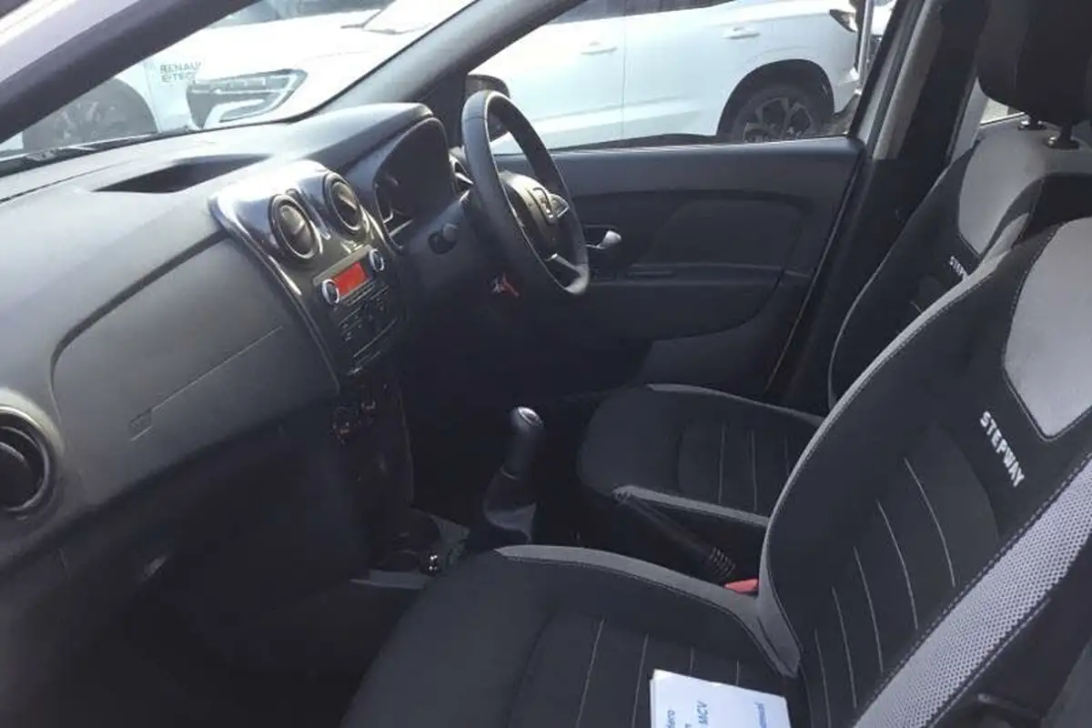 2019-dacia-sandero-stepway-09-tce-essential-big-15