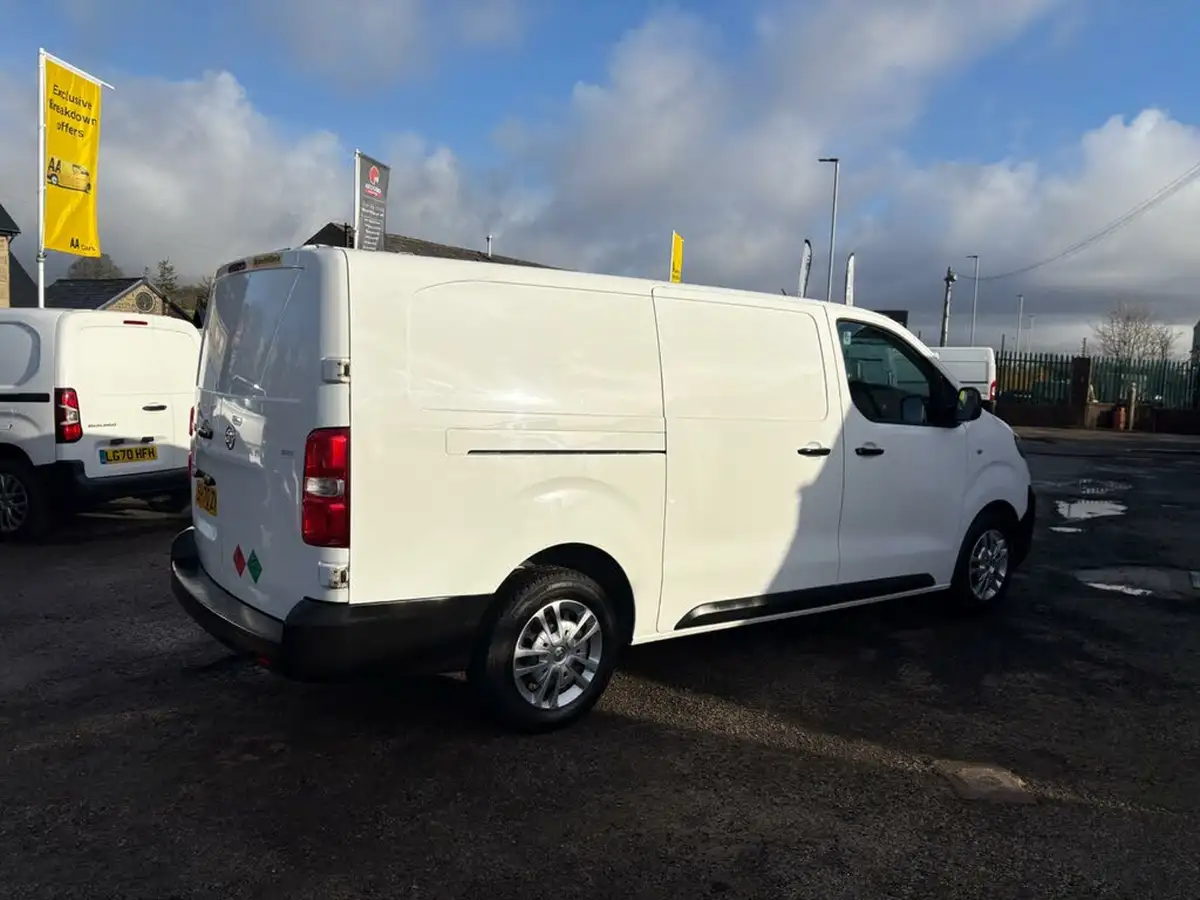 2020-vauxhall-vivaro-15td-2900-l2h1-edition-big-5
