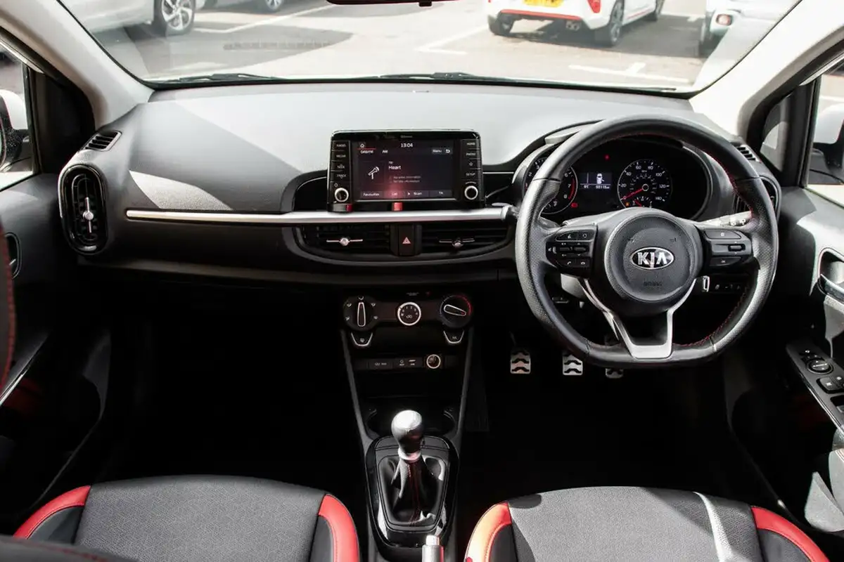 2019-kia-picanto-125-gt-line-big-3