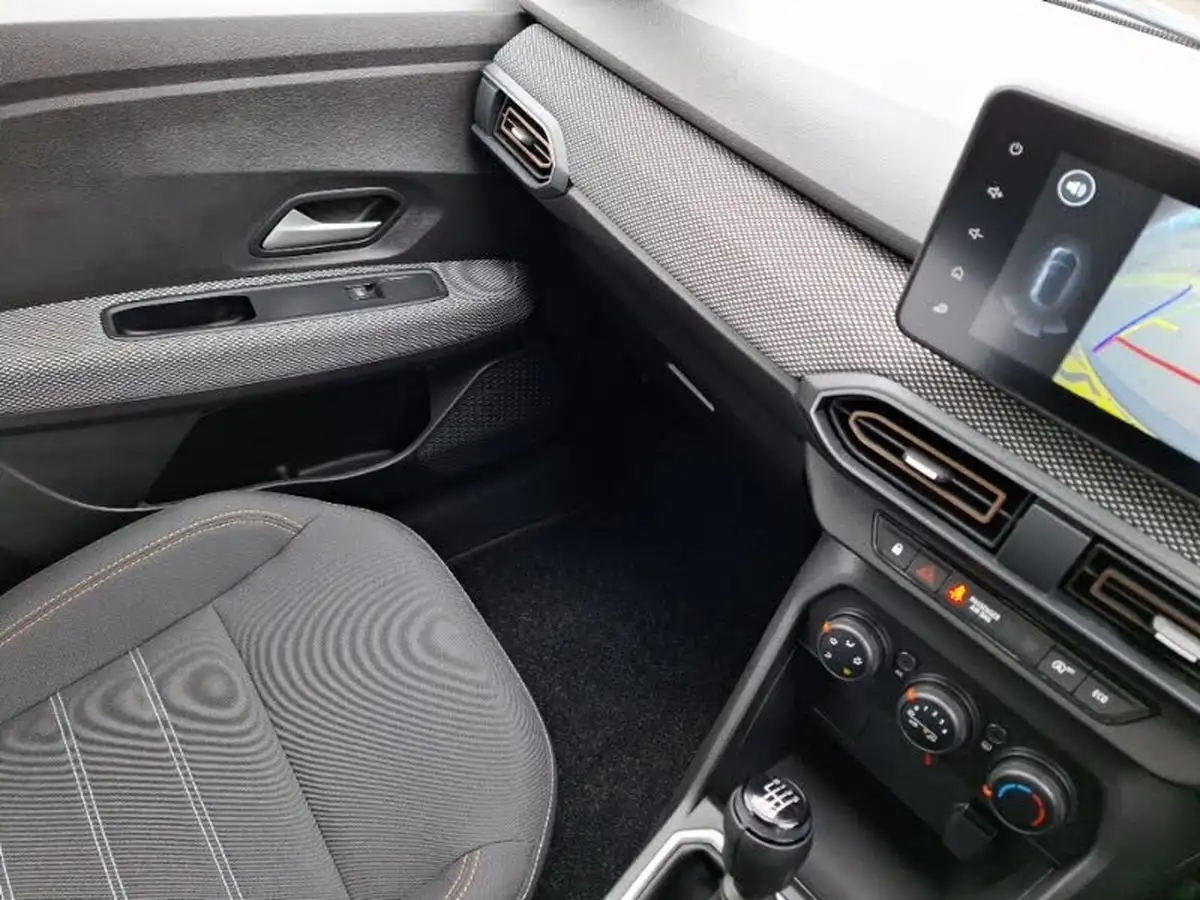 2024-dacia-sandero-stepway-10-tce-expression-90bhp-big-17