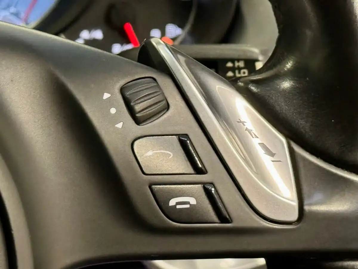 2014-porsche-cayenne-48-gts-big-24