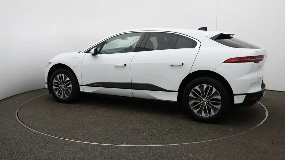 2021-jaguar-i-pace-ev400-s-big-39