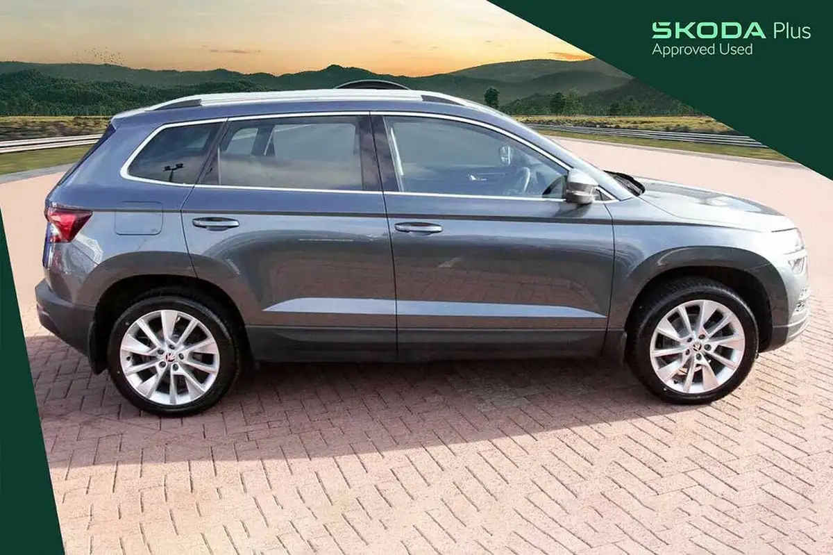 2019-skoda-karoq-15-tsi-se-l-dsg-big-3