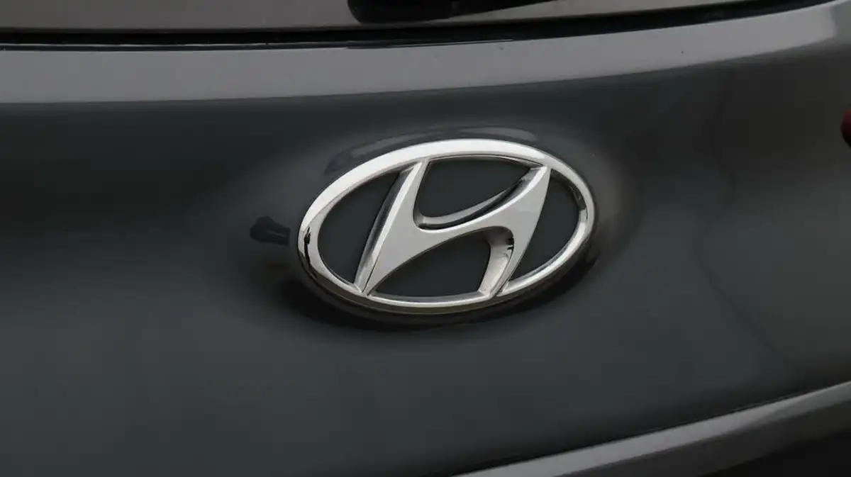 2021-hyundai-kona-e-premium-204ps-64kwh-7kw-obc-big-21