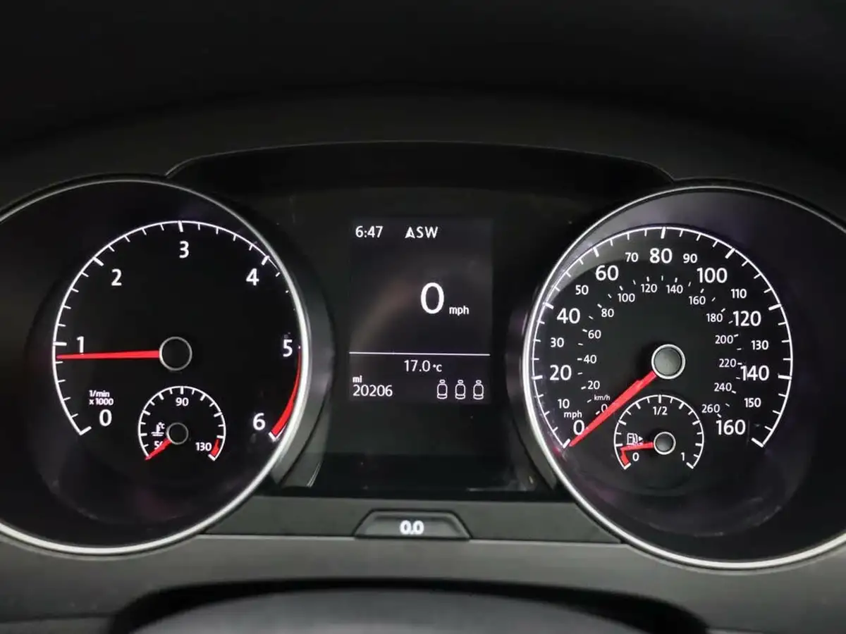 2020-volkswagen-golf-sv-16tdi-match-big-7