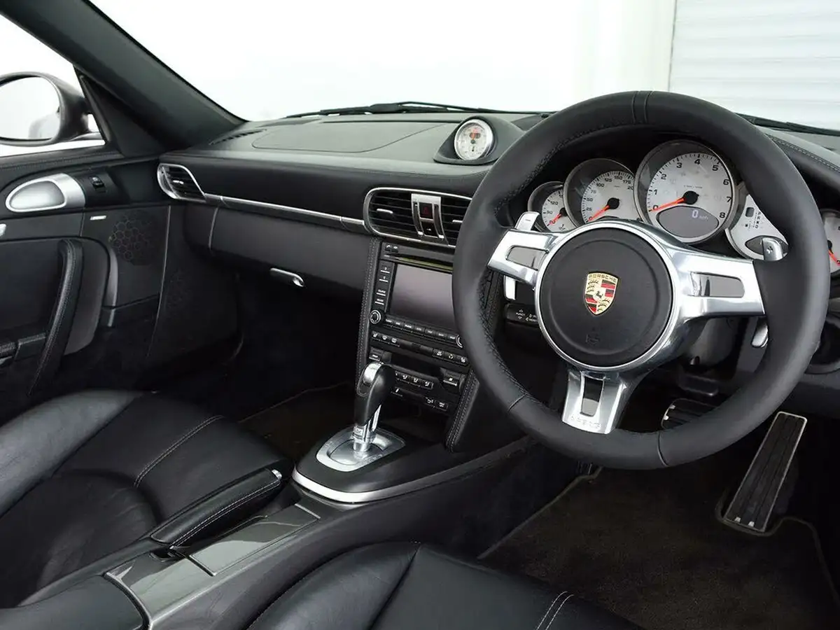 2009-porsche-911-38-carrera-4-s-cabriolet-3800cc-pdk-big-9