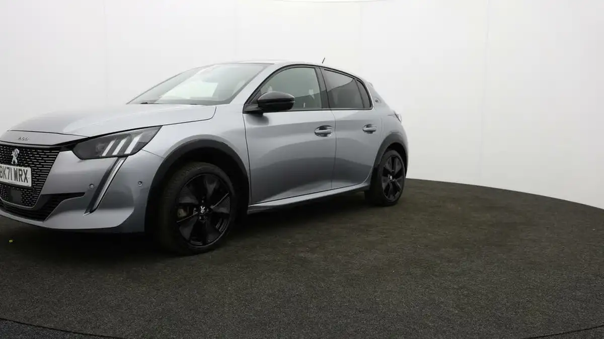 2021-peugeot-208-e-gt-50kwh-big-3