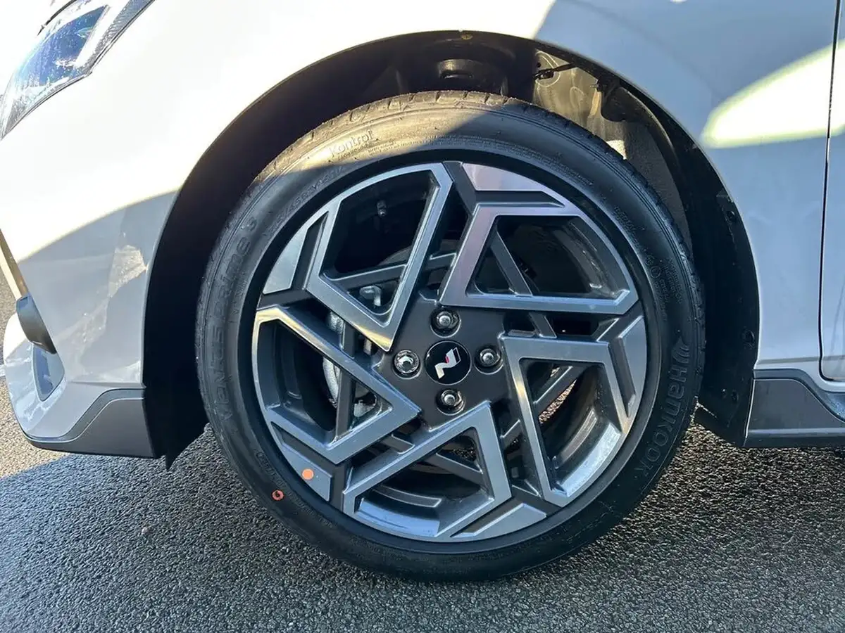 2024-hyundai-i20-10-t-gdi-n-line-s-big-14