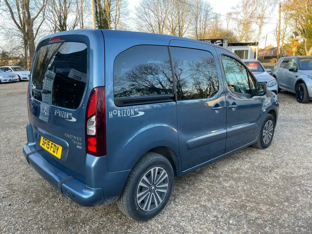 2015-peugeot-partner-16hdi-tepee-s-92bhp-big-11