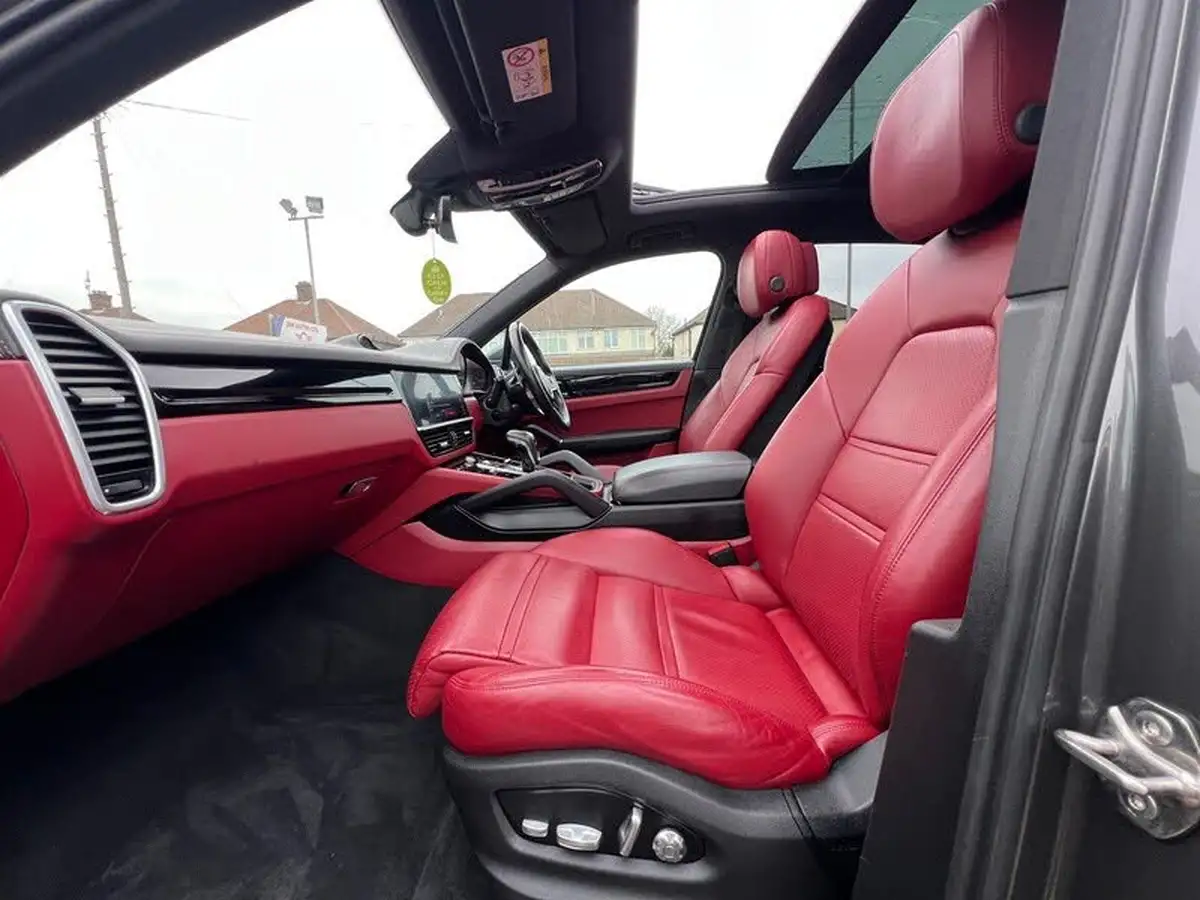 2019-porsche-cayenne-30-v6-station-wagon-big-46