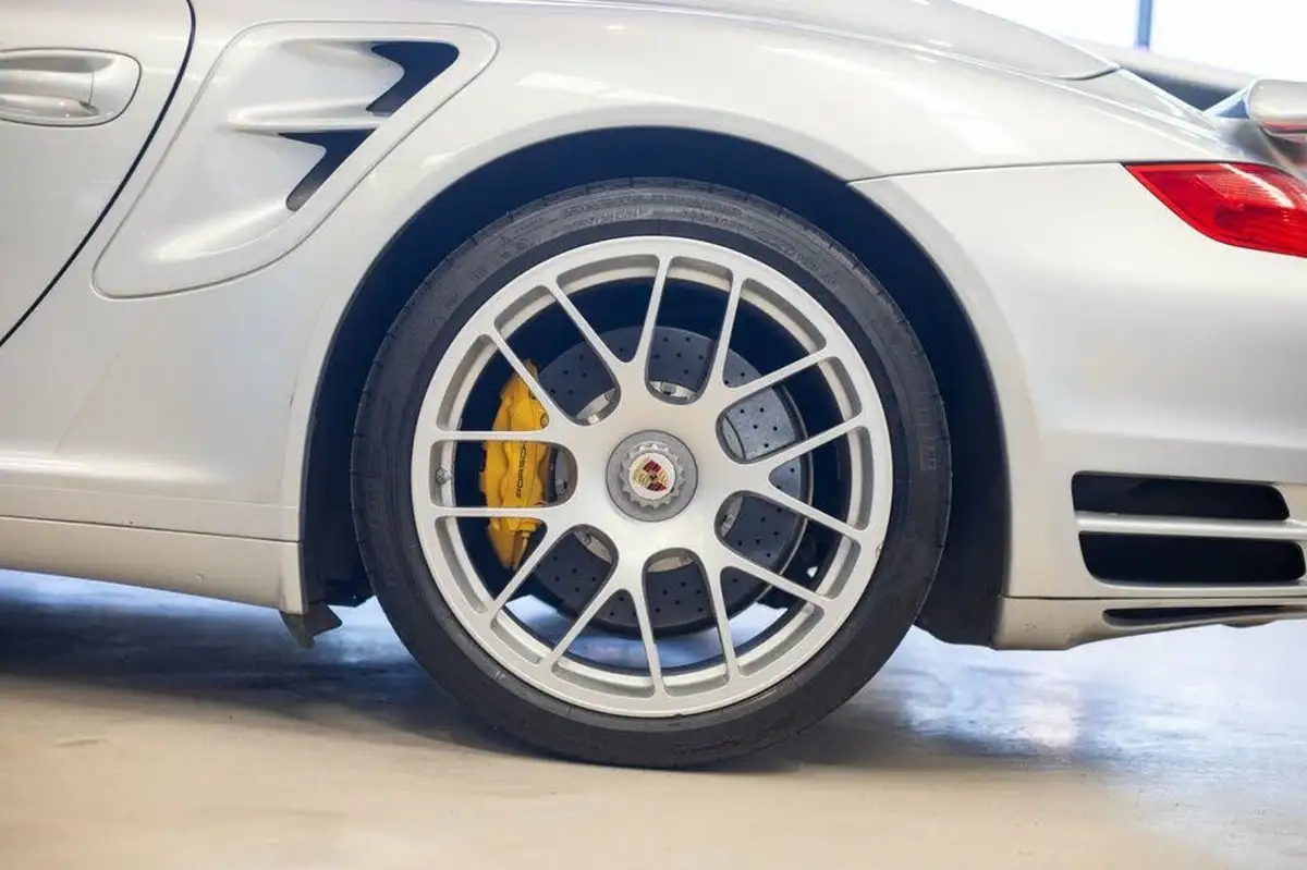 2009-porsche-911-36-turbo-480bhp-cabriolet-auto-big-6