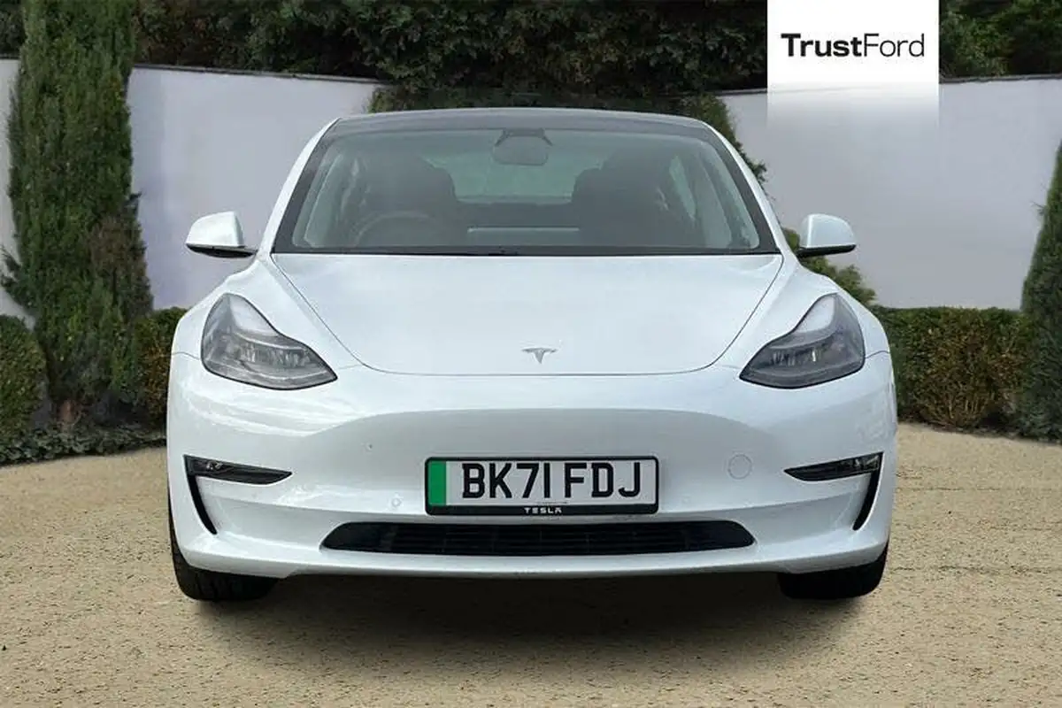 2021-tesla-model-3-e-long-range-awd-big-5